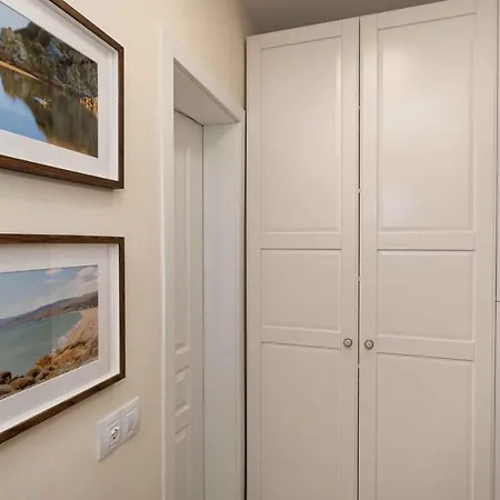 Apartment Deluxe *